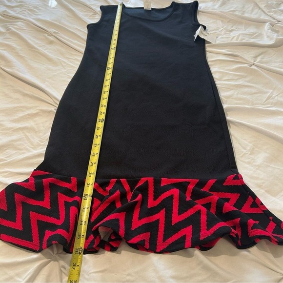 NWT White Mark Dress Size S Black Pink Chevron Zigzag Flared Hem Macy's - Picture 6 of 7